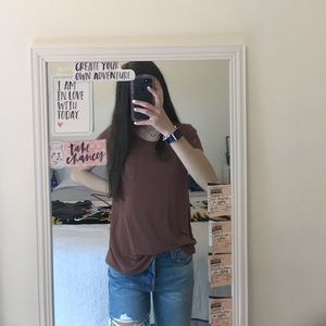 BASIC TEE- size small